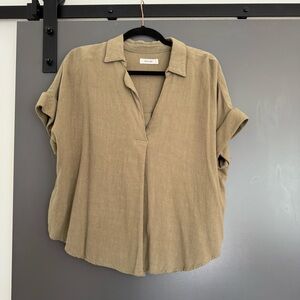 Mod Ref linen blend olive green top, size S